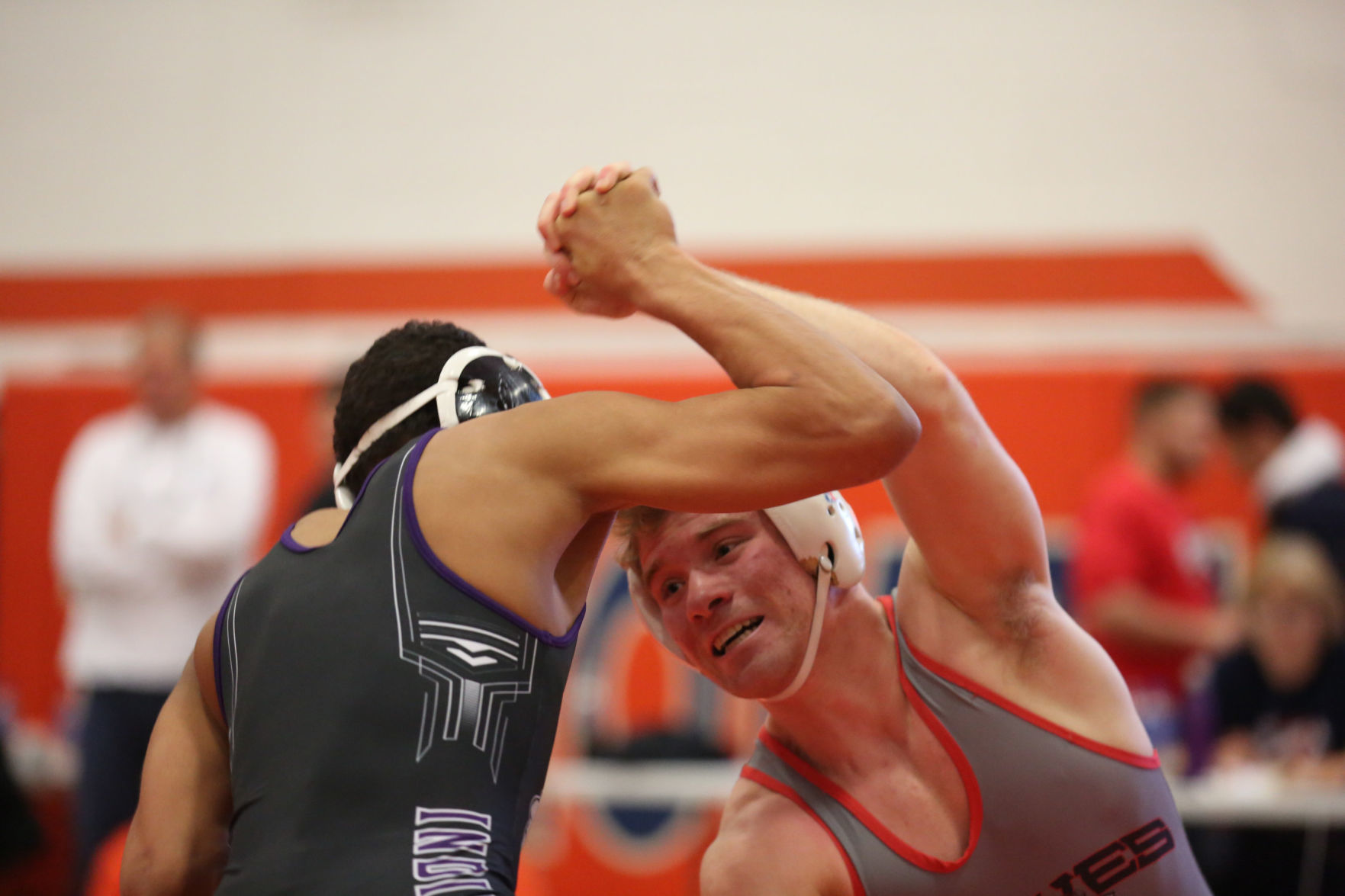 Mahomet wrestling 10 2.09.19.JPG